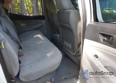 2011 Toyota Tacoma Prerunner z USA, uszkodzony, nr VIN 5TFJX4GNXBX004091